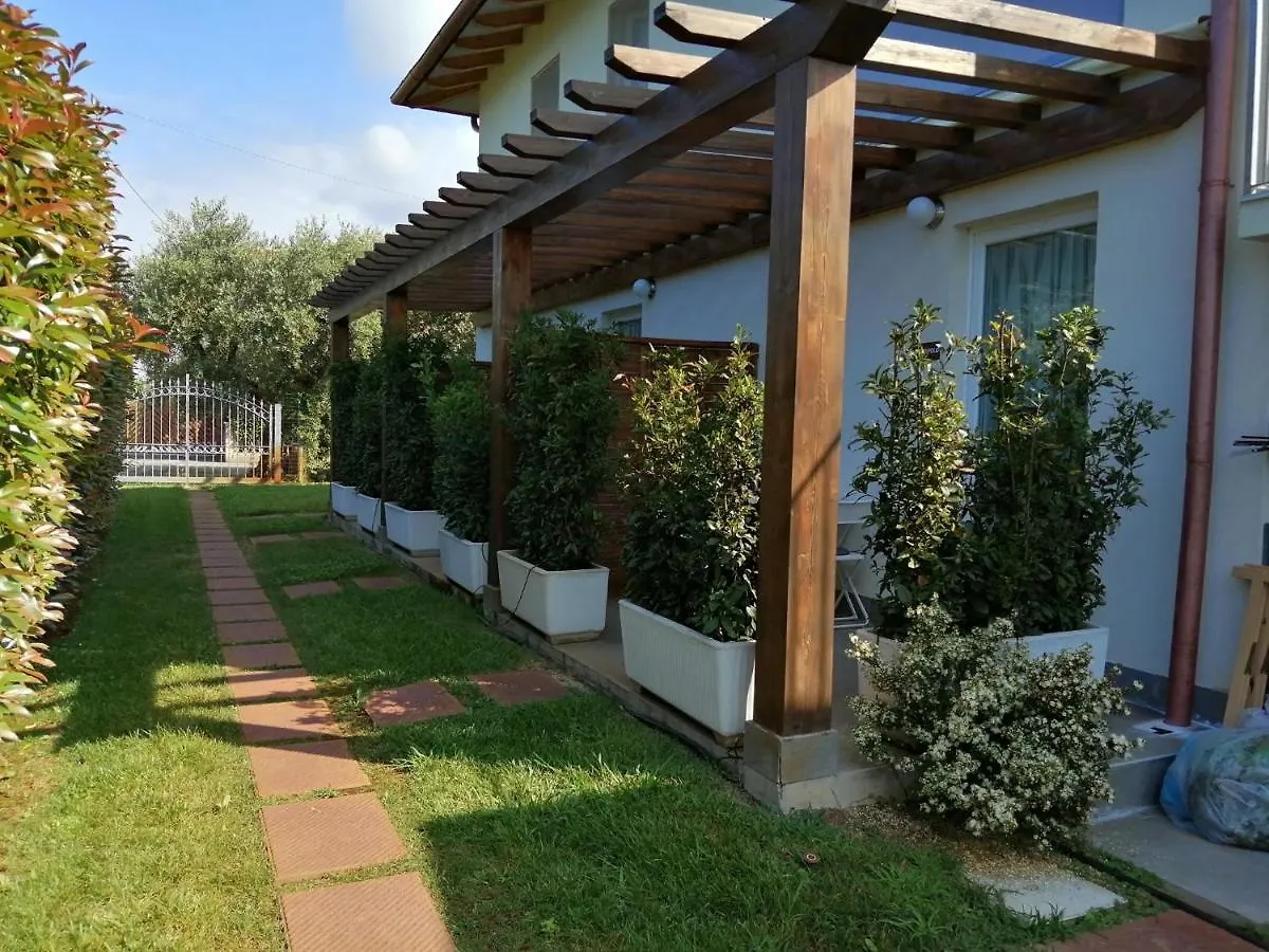 Bed & Breakfast Il Toscanello Lido di Camaiore Italy