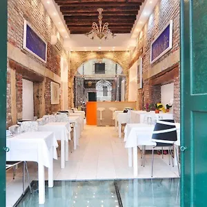 Al Mascaron Ridente 3*, Venezia Italia